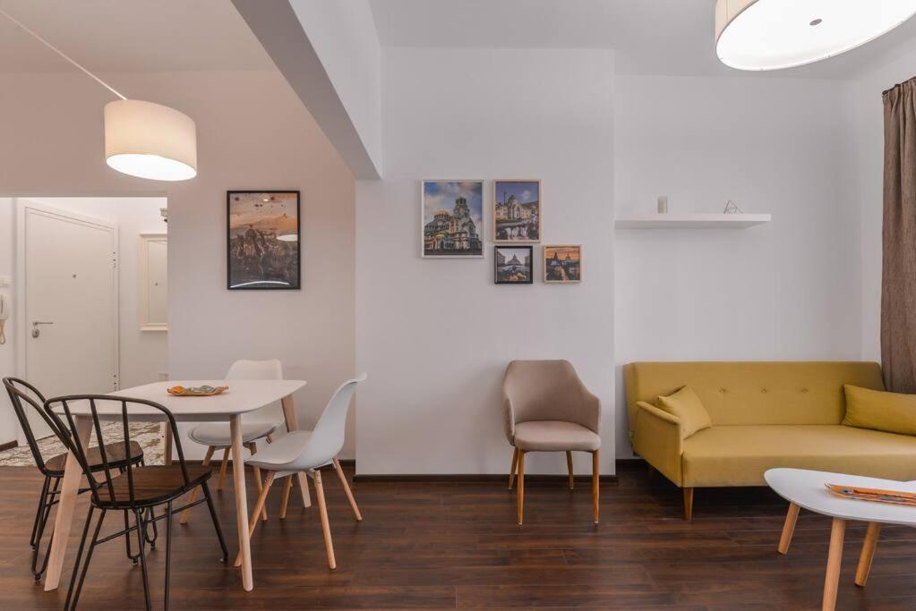 2 Bedroom For Up To 6 Guests Appartamento *