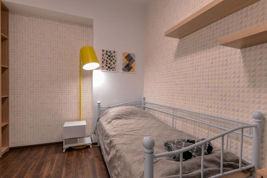 Appartamento 2 Bedroom For Up To 6 Guests *